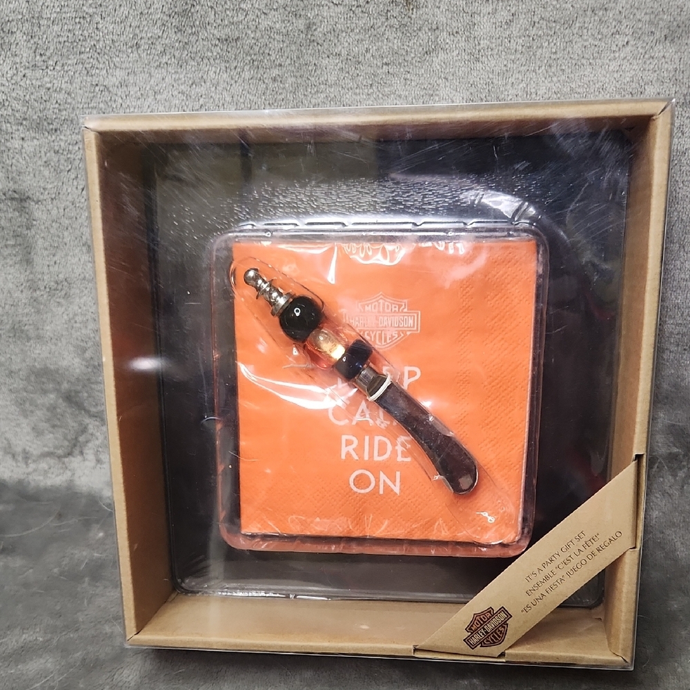 Harley-Davidson Party Gift Set.